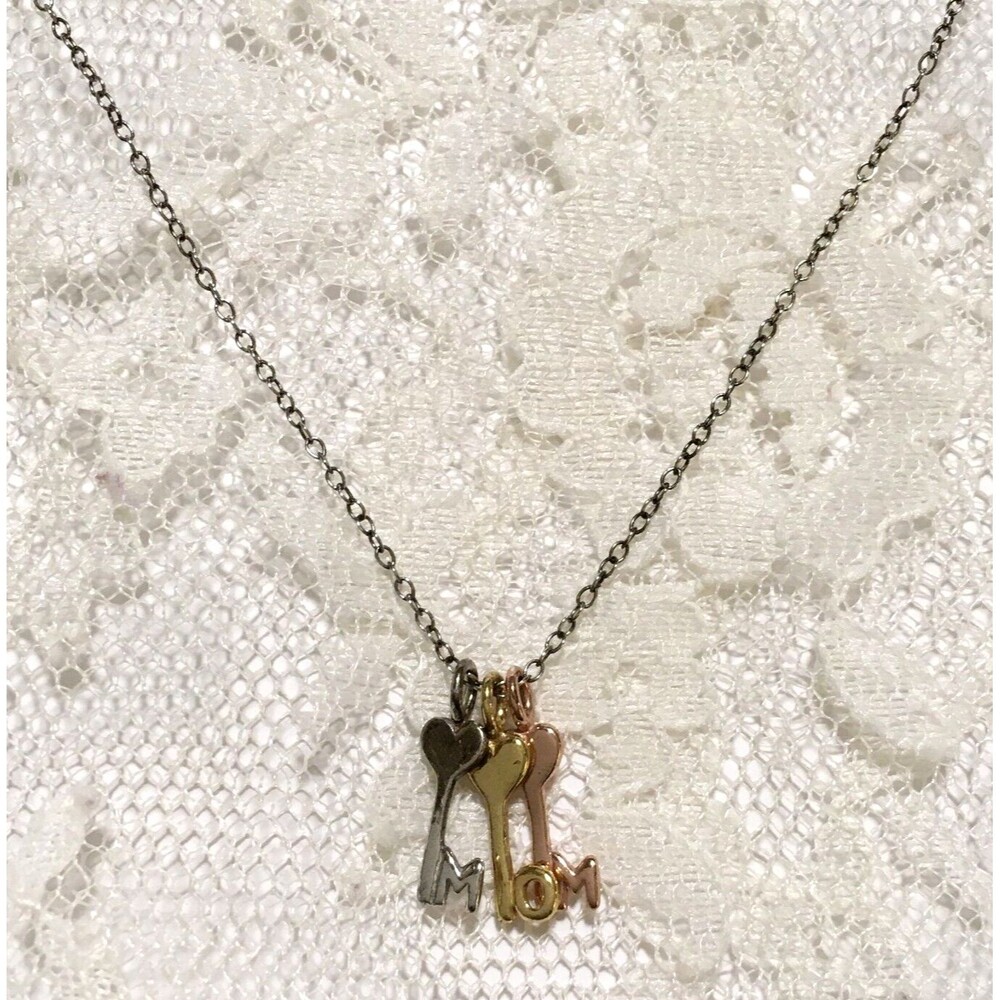 Dainty Mom Pendant Necklace Heart Key Charms Mixed Tone Metal